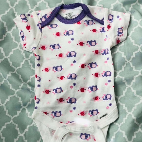 Onsie - Picture 2 of 6